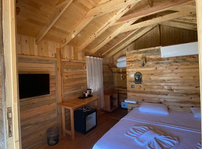 Pine & Luxury Concept Hotell Öludeniz